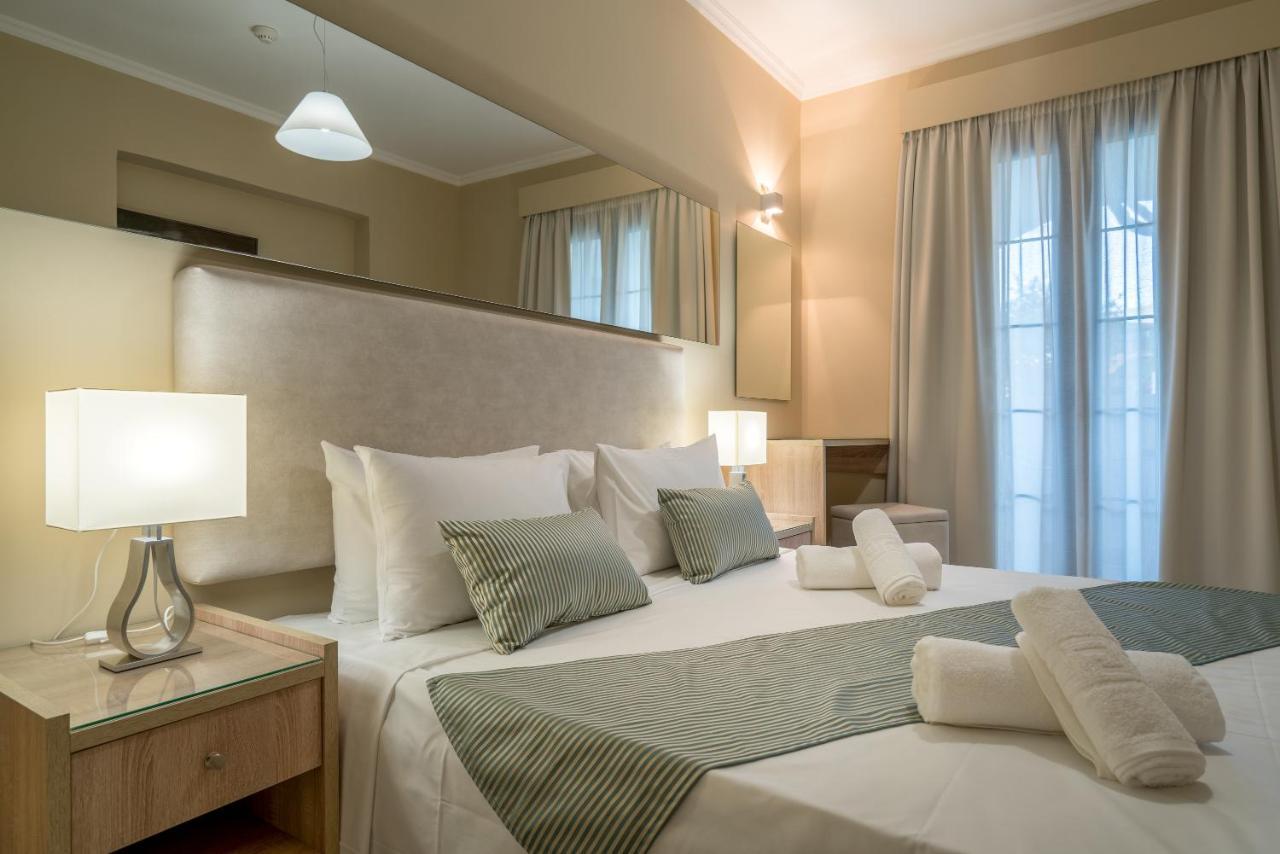 Golden Sun Hotel Kalamákion Eksteriør billede